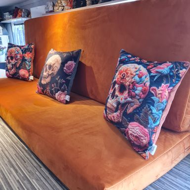 Scatter cushions