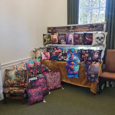 Scatter cushions