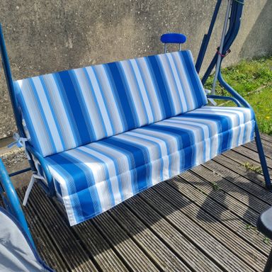 Outdoor cushions