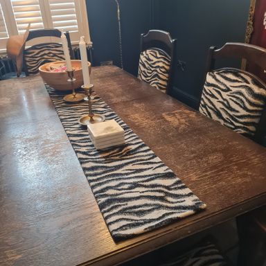 Dining room upholstery